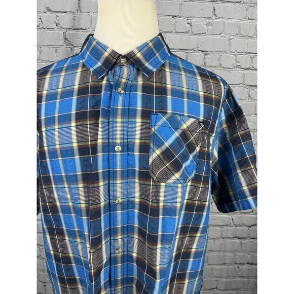 The North Face Men XXL Short Sleeve Shirt Nylon, Polyester Seersucker Blue Plaid - Picture 3 of 10